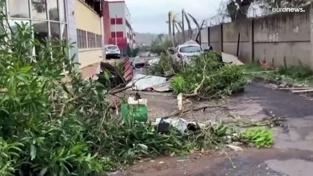 إعصار تشيدو يوقع قتلى ويخلف دماراً كارثياً في إقليم مايوت الفرنسي