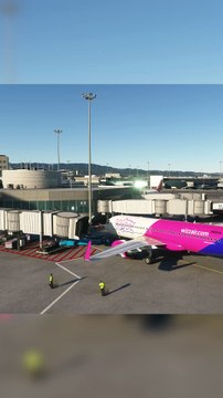 Passenger Boarding Bridge: Wizz Air A320neo at San Francisco International Airport (SFO), USA #fly #flights #fly #flightlovers #Canada #USA #Japan #aviation #A320neo #flying #FlyingLovers #aviationlovers #landinglovers