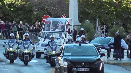 Le pape en Corse pour une visite éclair historique