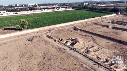 100 BİN KİŞİ… CNN TÜRK o mezarlığı görüntüledi: Rejimin katliamları gün yüzüne çıkıyor!