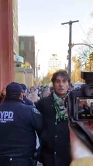 Prof. Andrew Ross: Renowned Expert in Climate and Environmental Studies 🌍