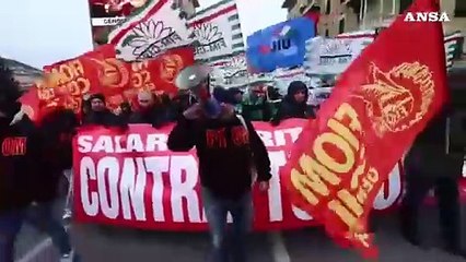 Genova, nuova manifestazione dei metalmeccanici