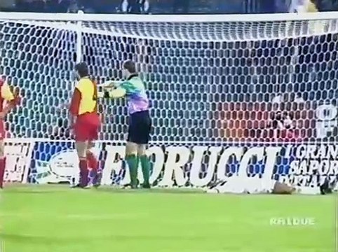 AS Roma vs. Galatasaray SK Maçın tamamı UEFA Kupası 1992-1993 Son 16 turu, 1. maç Stadio Olimpico (Roma) 25 Kasım 1992