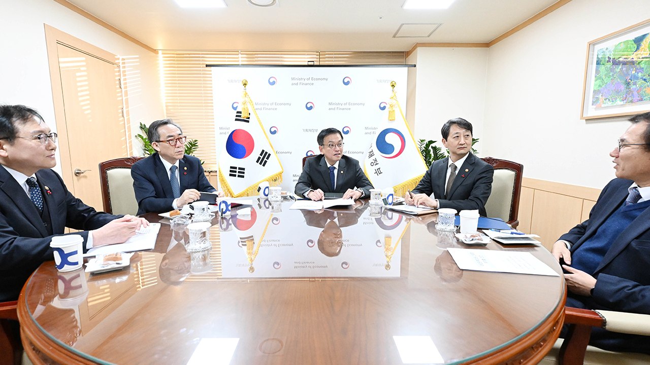 대외관계장관 회의체 가동...최상목 "대미 접촉 긴밀 공조" / YTN