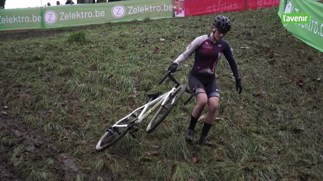 Du monde, de la boue et du spectacle au cyclo-cross de Namur