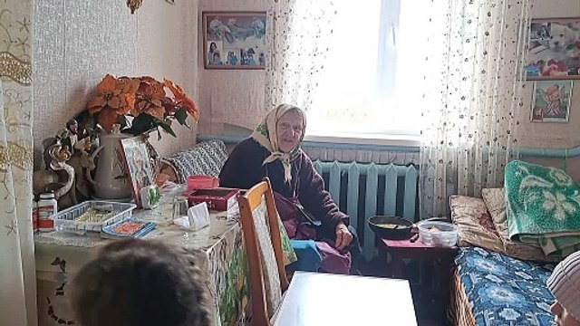 Бабуся Ніна (1936р.н) Розказує про другу світову війну