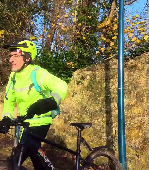 Une vraie sortie VTT boue, crevaison, chutes soleil