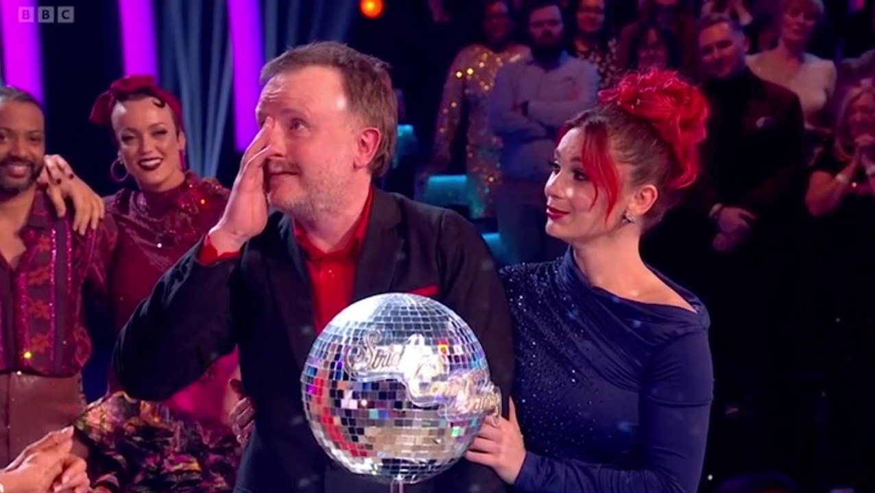 Chris McCausland gives moving acceptance speech after 2024 Strictly Come Dancing win