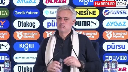 Fenerbahçe maçında olay: Ba, Dzeko'ya kafa attı