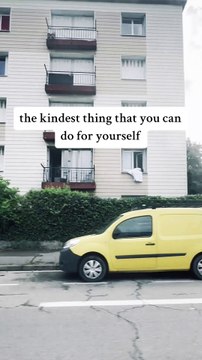 Allow yourself to embrace the natural flow of relationships #motivation #success #mindset #motivacional #motivationalvideo