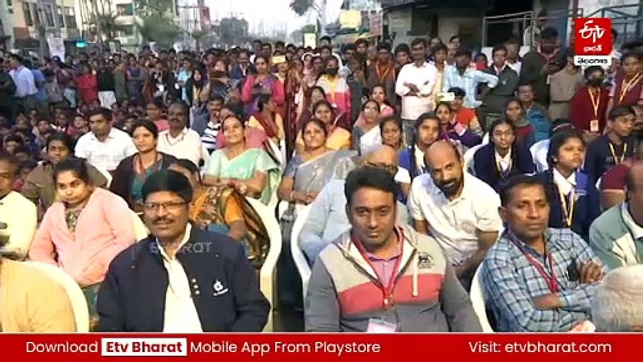 మాయా లేదు - మంత్రం లేదు - అంతా 'చెకు ముకి' మహిమ