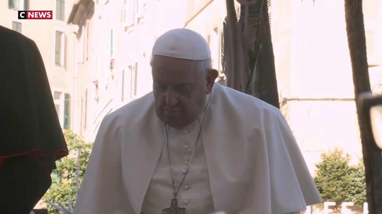 Pape en Corse : une visite historique