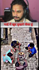 Upar wala khud……