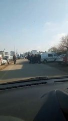 Batman’da Ucuz Ayçiçek Yağı ve Pirinç İçin TMO Önünde Uzun Kuyruk Oluştu