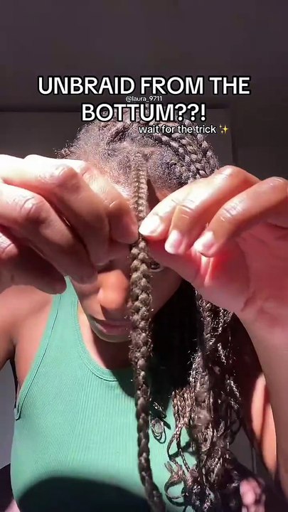 YouTube Laura Orvélie 🧠🎀