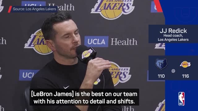 Redick hails 'best on the team' LeBron after winning return