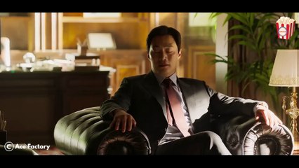 A former soldier becomes the bodyguard for a beautiful, yet cold-hearted CEO