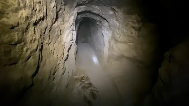 MSB: Pençe-Kilit Operasyonu bölgesinde gerçekleştirilen arama tarama faaliyetlerinde teröristlere ait bir mağara tespit etti