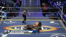 Reyna Isis vs Viva Van in a lightning match