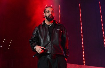 Drake gave 10,000 dollars to lookalike contest winner