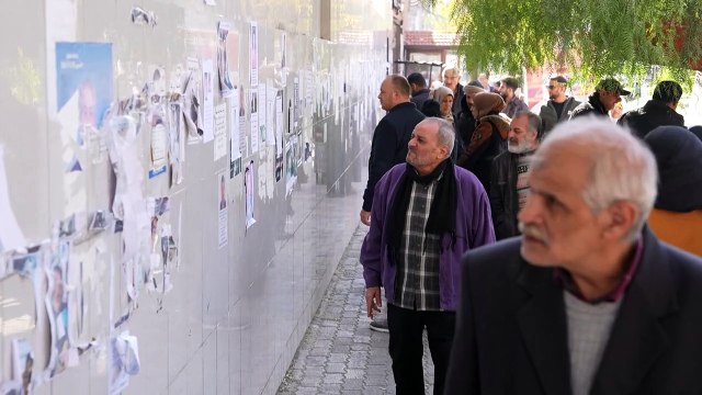 سجون سوريا وسيلة ابتزاز موّلت عناصر نظام الأسد