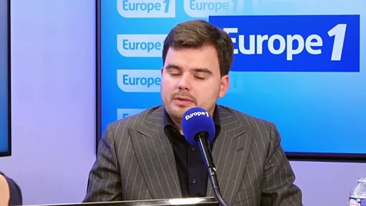 Cyril Hanouna - "Une communication étrange" : François Bayrou participera en visio depuis Pau à la cellule de crise pour Mayotte