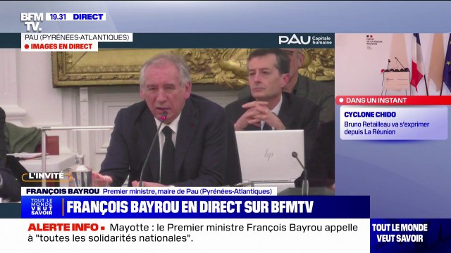François Bayrou: On s'est trompé en faisant que deviennent incompatibles les responsabilités locales et nationales