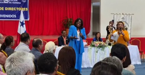 Molinar analiza cierre del año escolar 2024 en Herrera