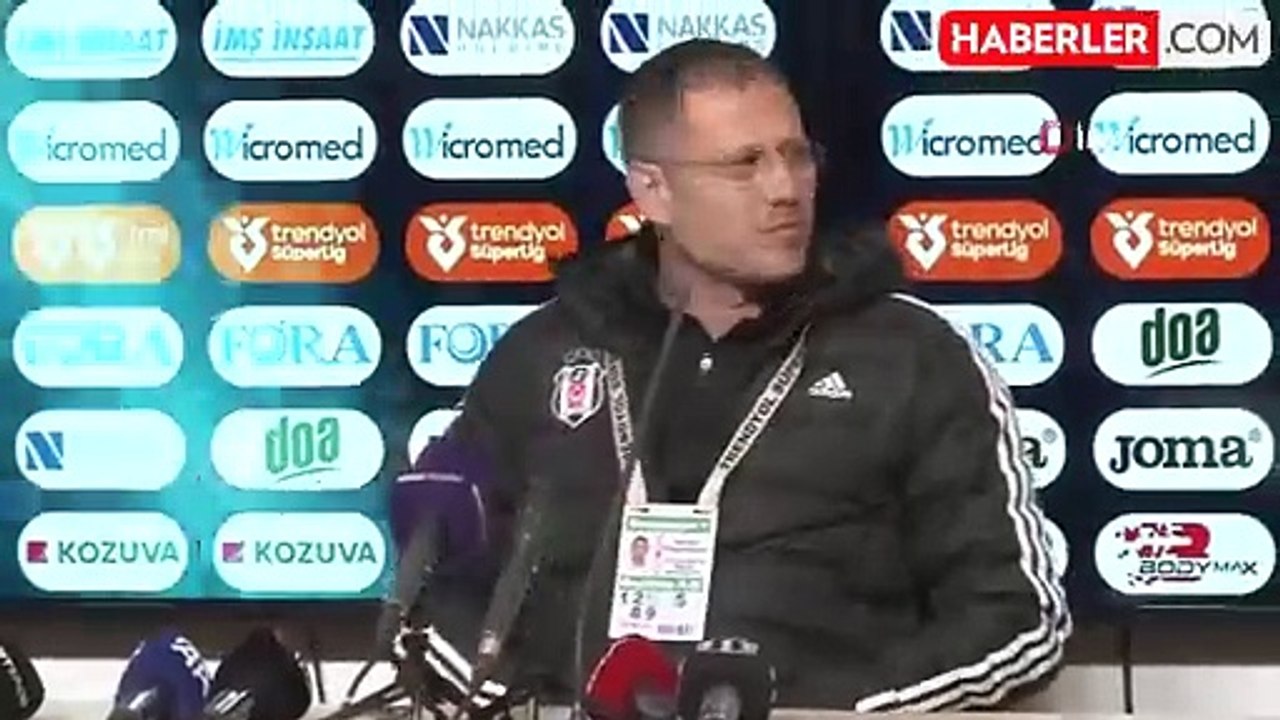 Beşiktaş Teknik Sorumlusu Serdar Topraktepe'den Taraftara Özür