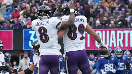 Ravens Dominate Giants 35-14, Lamar Shines with 5 TDs