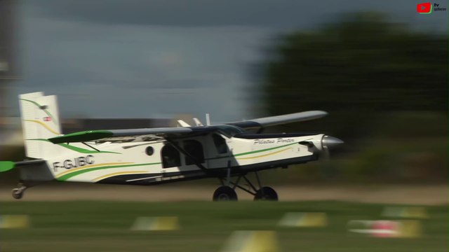 Quiberon | Saut en Parachute Tandem, Avions | TV Quiberon 24/7