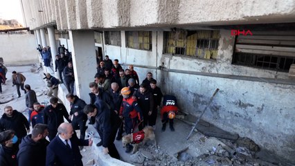 AFAD ekibi Sednaya Hapishanesi’nde