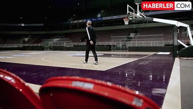 Türkiye'de de forma giyen ünlü basketbolcu evinde ölü bulundu