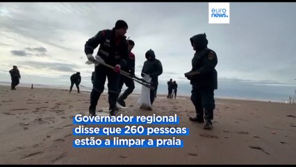 Derrame de petroleiros causa "maré negra" na Rússia