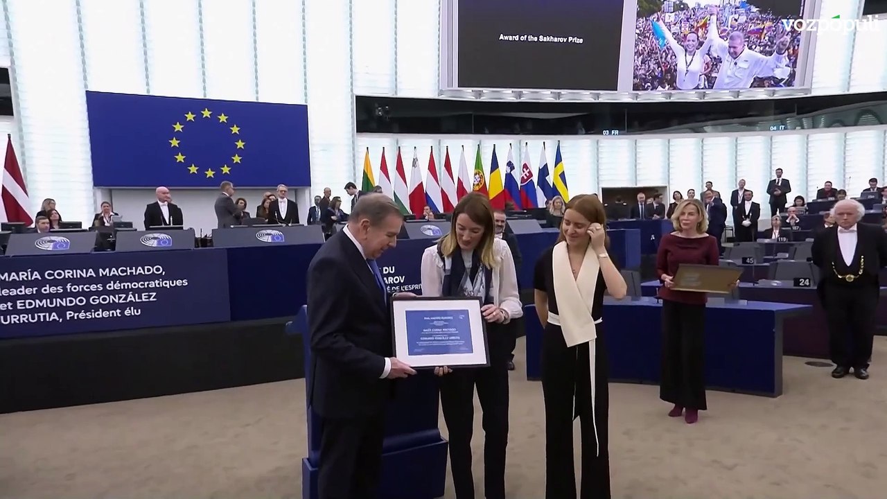 Edmundo González y Corina Machado reciben el premio Sajarov 2024 en el Parlamento Europeo