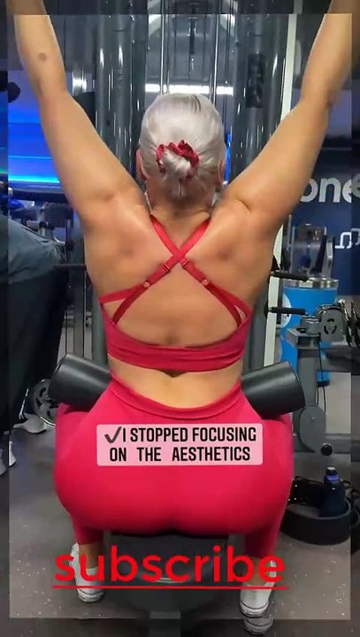 amazing girl blonde training fitness, best women training in the gym p4