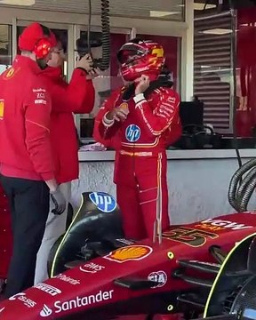 Carlos Sainz em Fiorano - Ferrari