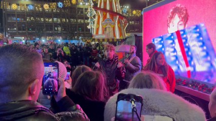 Tom Grennan surprises fans at Glasgow’s WinterFest with his new Christmas song ‘It Can’t Be Christmas’