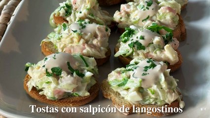 Tostas con salpicón de langostinos