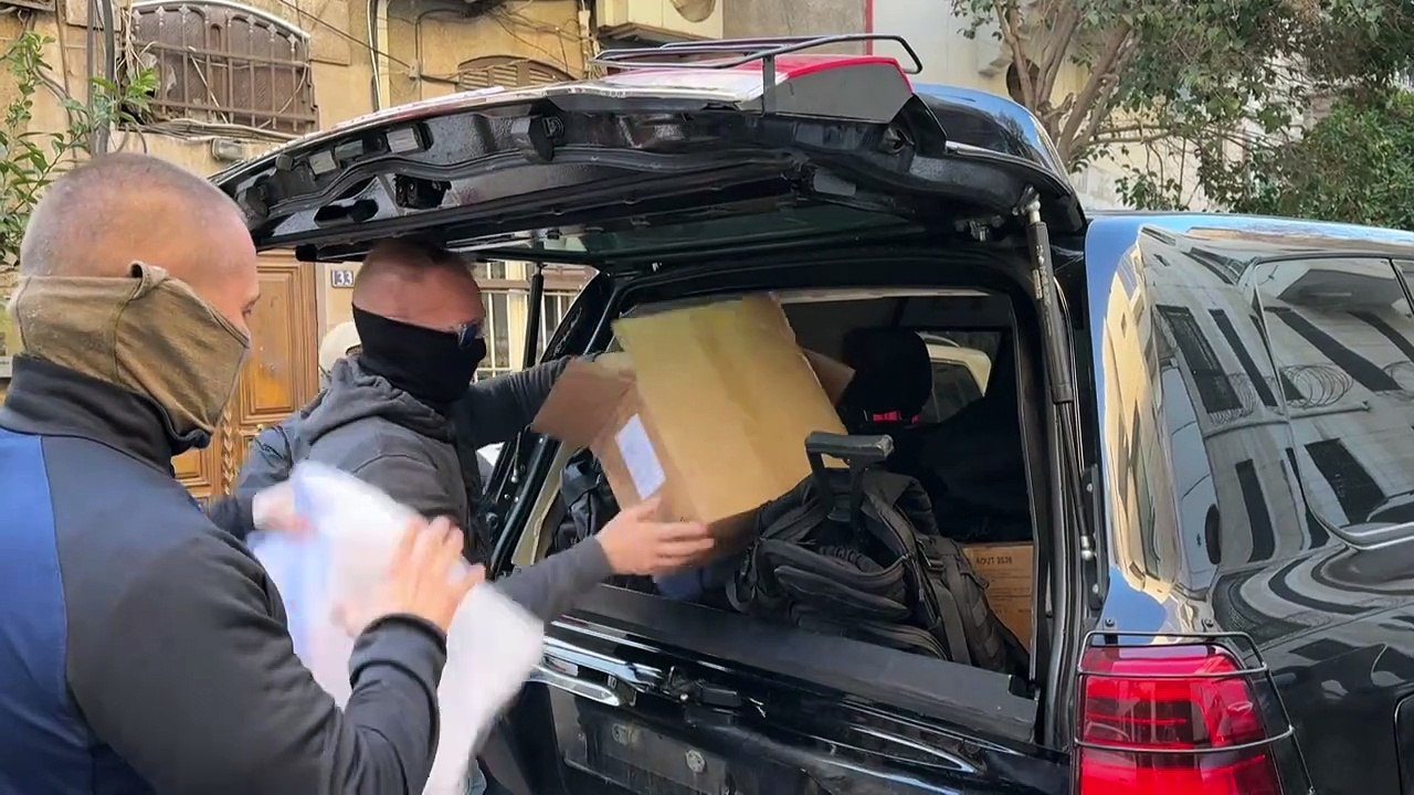 Líder sírio pede fim das sanções e diz que grupos rebeldes vão ser ‘dissolvidos’