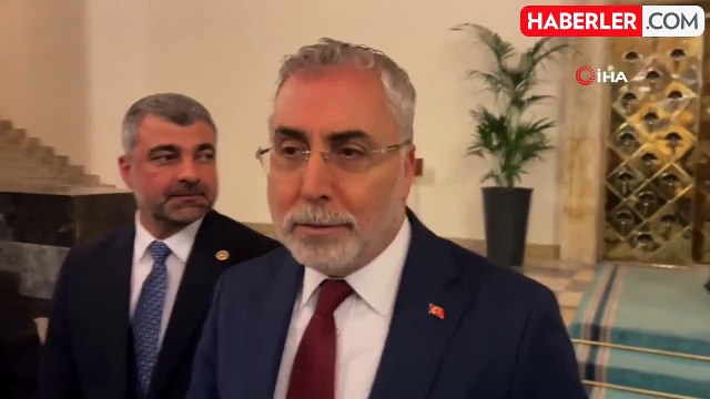 Bakan Işıkhan: Asgari ücreti önümüzdeki hafta içinde neticelendirmeyi düşünüyoruz. Ücret tekliflerinin komisyona gelmesini bekliyoruz.