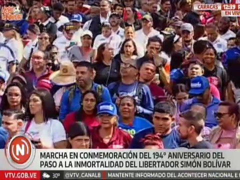 Venezolanos marchan para conmemorar los 194 años del paso a la inmortalidad de Simón Bolívar