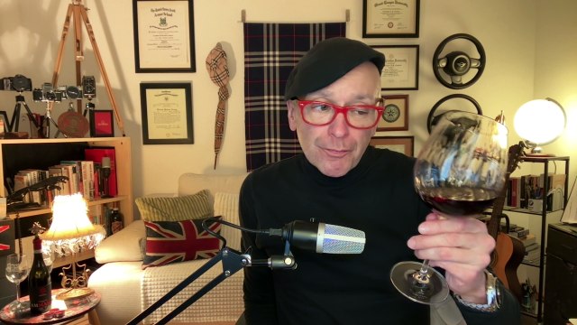 Yank 🇺🇸 Solving the Guardian 🇬🇧 Tuesday Quick Crossword! The Yank Gets Another W!!! 😅 So Come in, Take a Sip, & Wine Down! Let's Solve This Together! 🍷