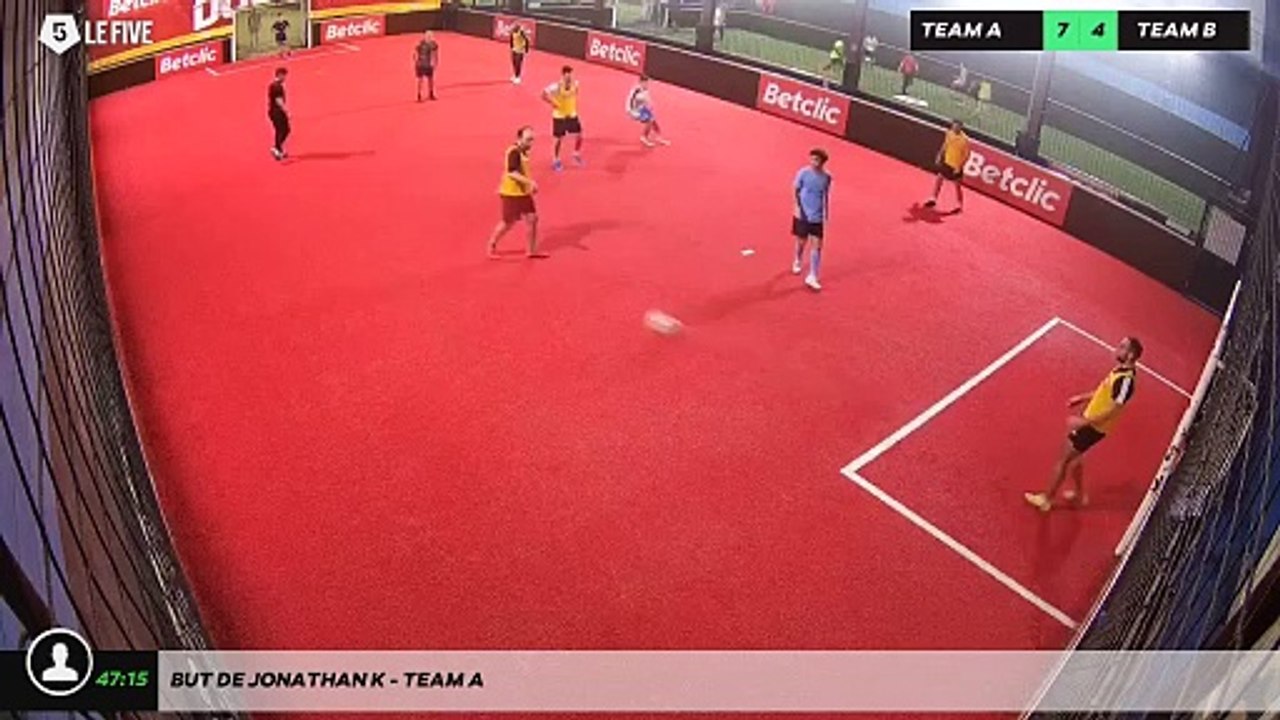 But de Jonathan K - Team A
