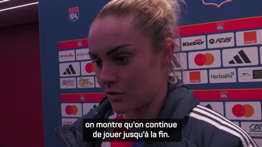 OL (F) - Ellie Carpenter : 