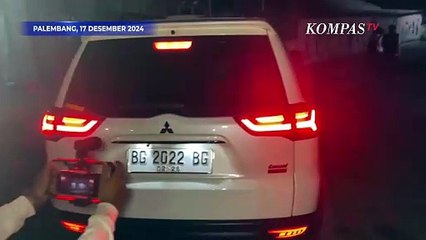 Momen Kejar-kejaran Lady Aurellia dan Wartawan usai Pemeriksaan di Polsek Ilir Timur