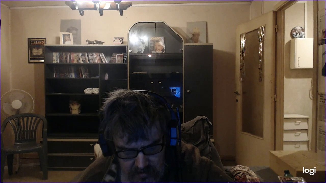 je defend la mono is back contre la baleine  momo big baleine