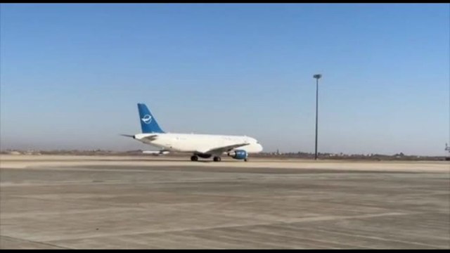 Siria, riapre aeroporto Damasco: partito primo aereo da caduta Assad