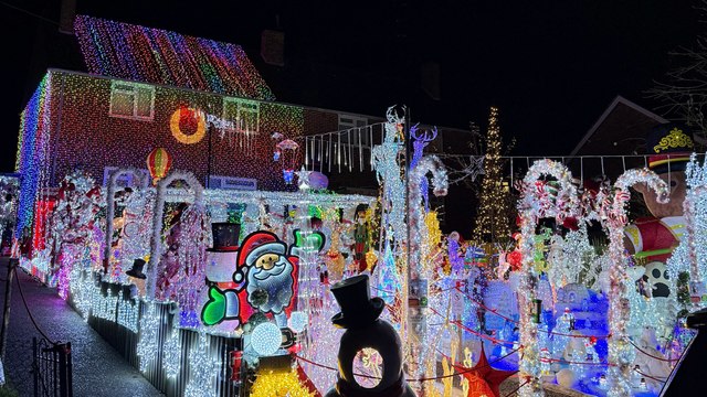 Family honour late son with Christmas display featuring over 100,000 lights