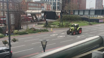 Tractors roll through London as farmers demonstrate against Autumn Budget